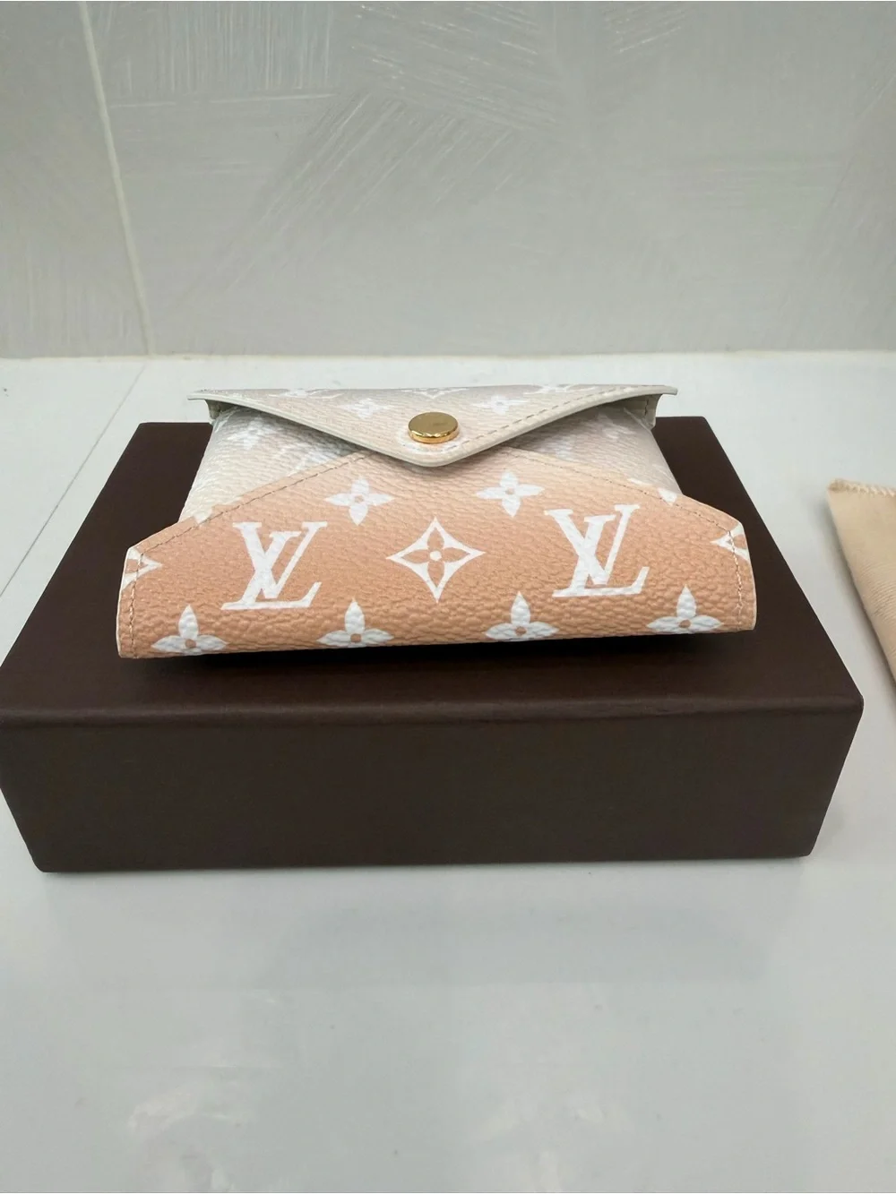 Louis Vuitton this set